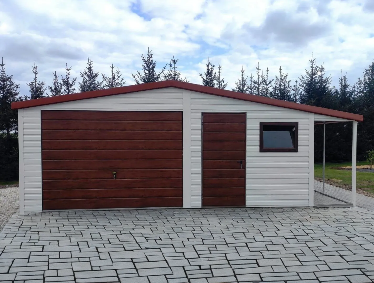 garaz_blaszany_schowek_6x5m